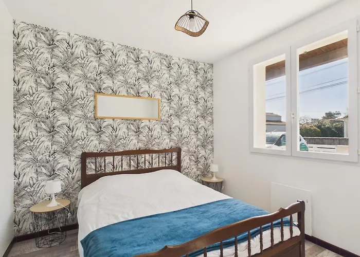 Jardin Et Véranda, à 500 M, Maison Pour 4 Hébergement de vacances *